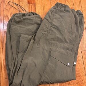Bershka Olive Green Women's Cargo Pants